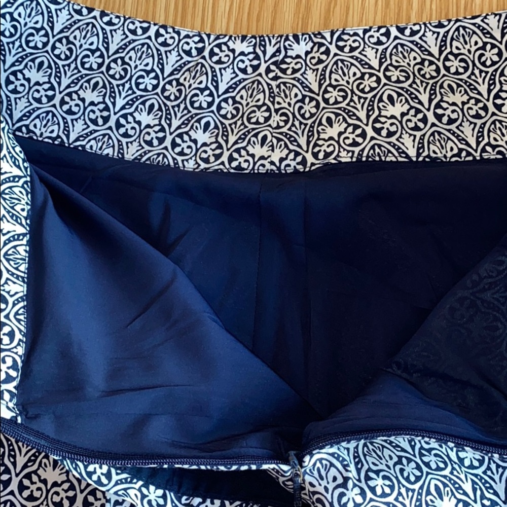 Tory Burch pleated navy and white  skirt 12 - Picture 10 of 14